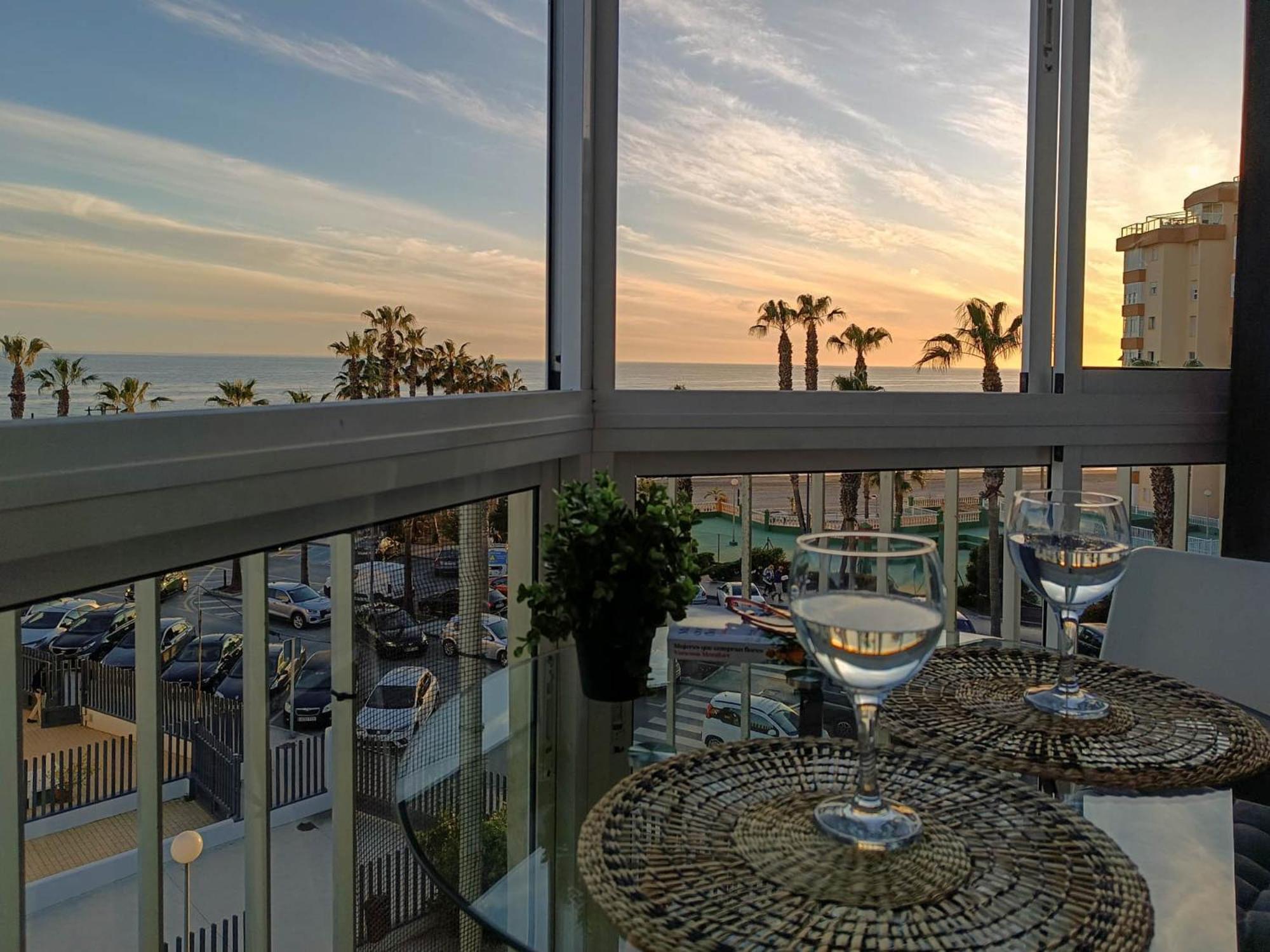 Ruselo 308. Loft En Paseo Maritimo De Costa Apartment Torrox